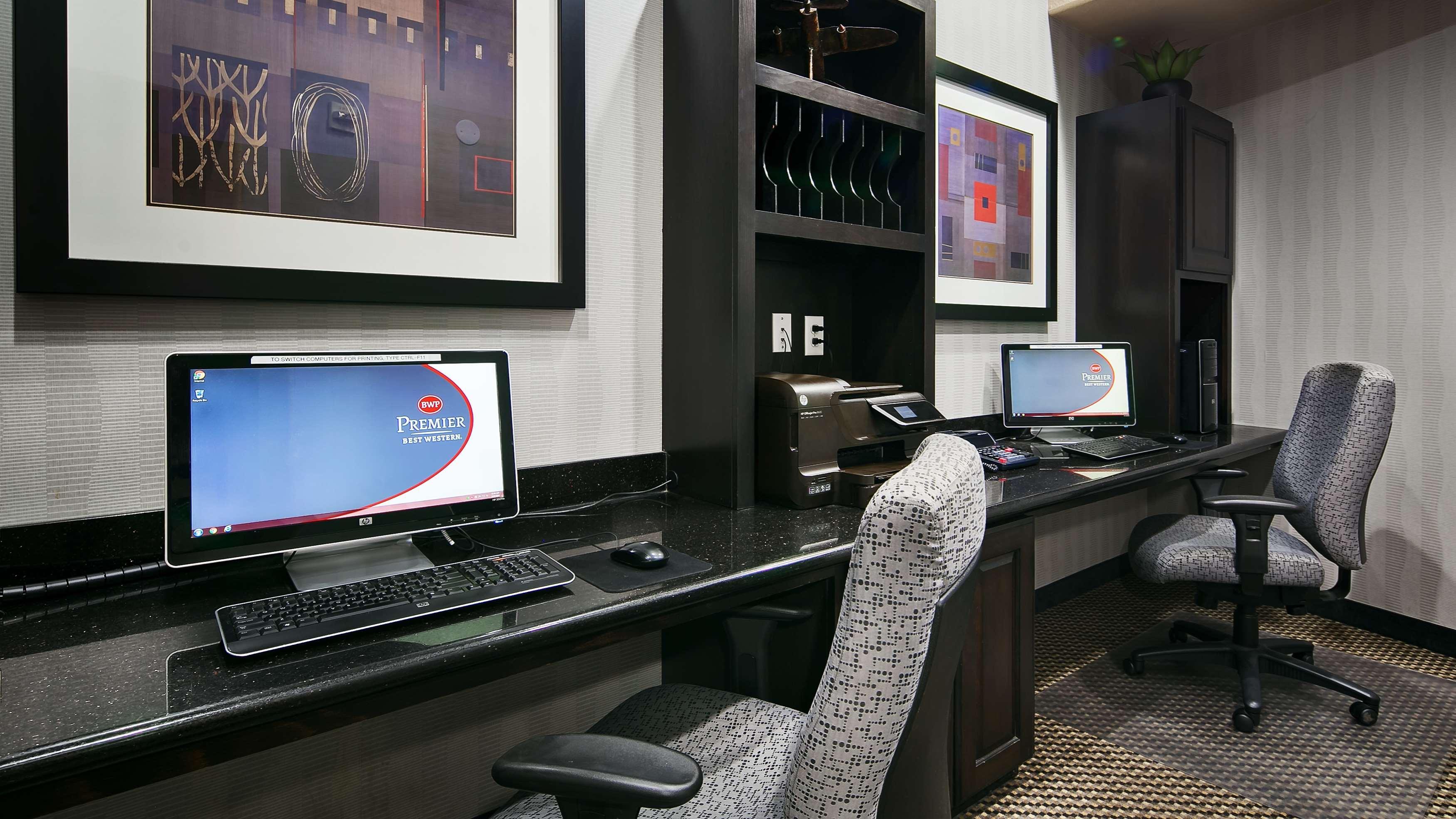 Best Western Premier Crown Chase Inn & Suites Denton Ngoại thất bức ảnh